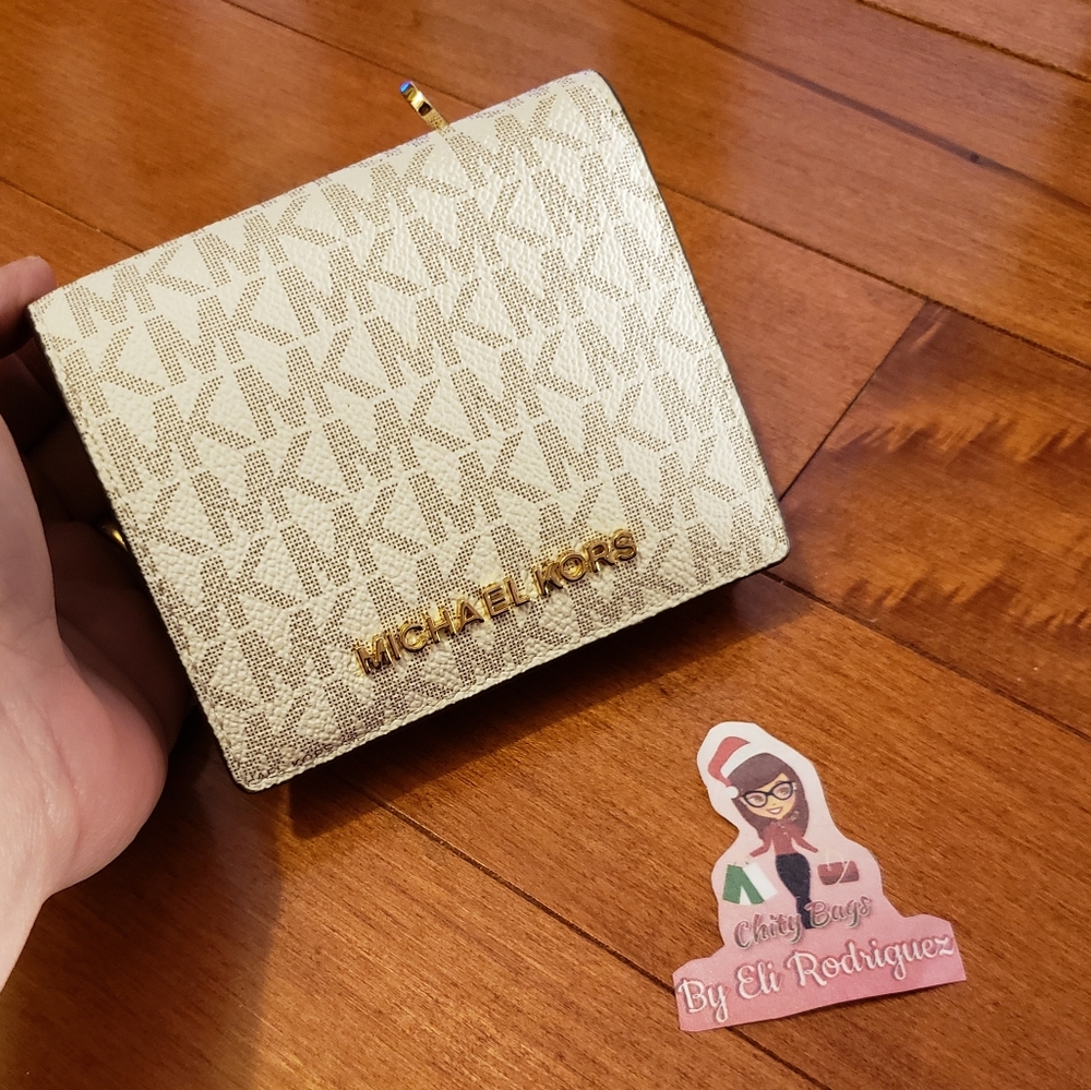 Michael Kors small wallet